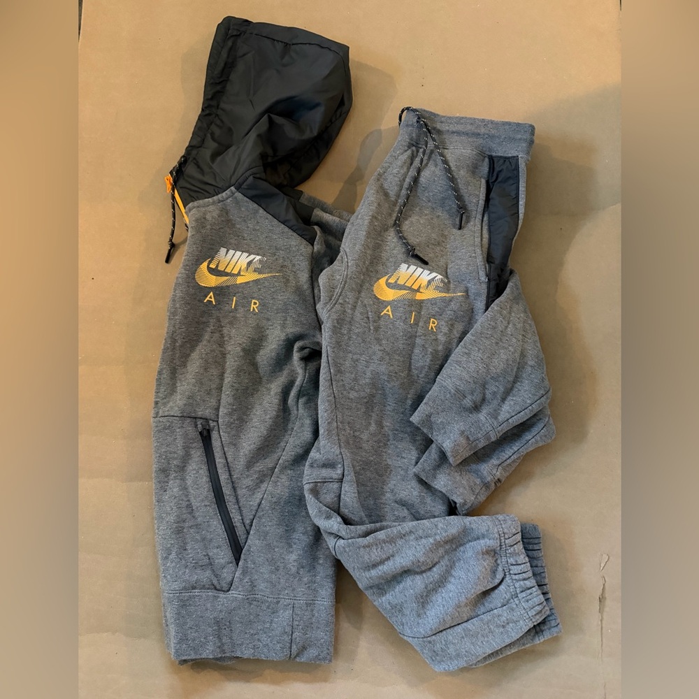 NIke Slim Fit Sweatsuit